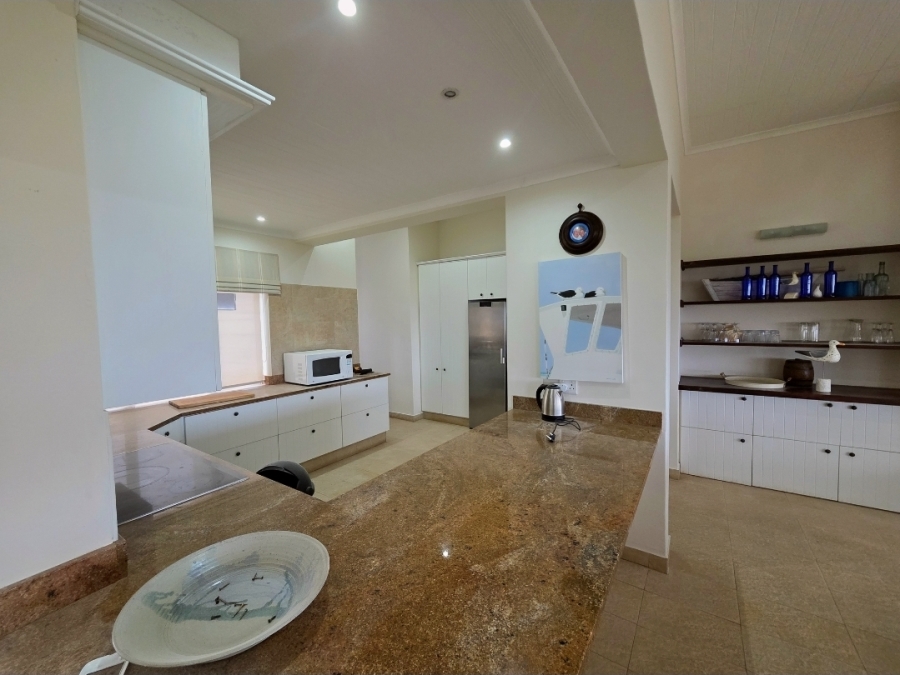 5 Bedroom Property for Sale in Oyster Bay Eastern Cape